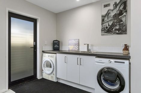 Photo of property in 8 Maria Tini Drive, Papamoa Beach, Papamoa, 3118