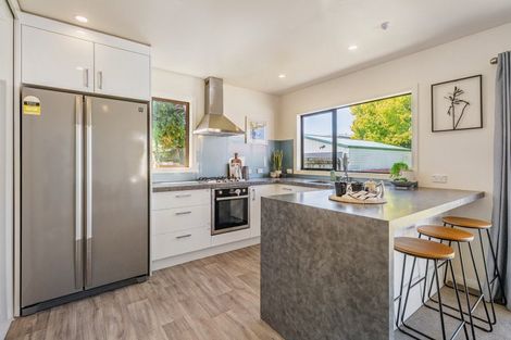 Photo of property in 38 Routley Crescent, Elderslea, Upper Hutt, 5018