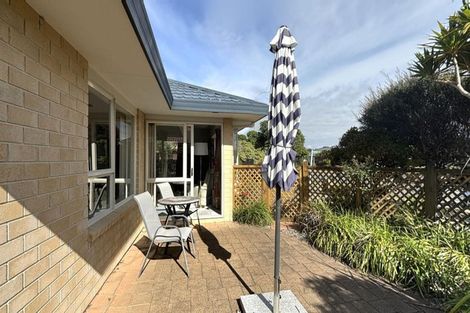 Photo of property in 74 Weggery Drive, Waikanae Beach, Waikanae, 5036