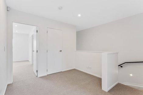 Photo of property in 4 Aquamarine Road, Rosehill, Papakura, 2113