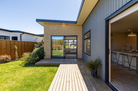 Photo of property in 5 Ruston Lane, Halswell, Christchurch, 8025