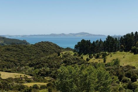 Photo of property in 250 Paroa Bay Road, Russell, 0272