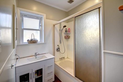 Photo of property in 14 Scotland Terrace, Green Island, Dunedin, 9018