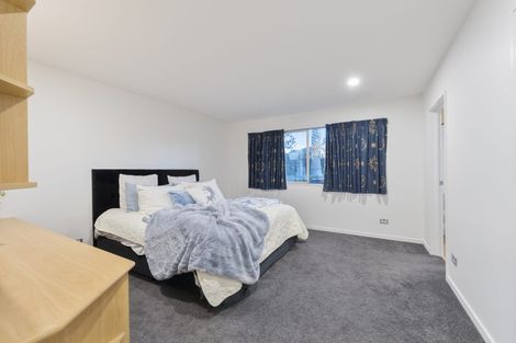 Photo of property in 9 Burgundy Park Avenue, Henderson, Auckland, 0612