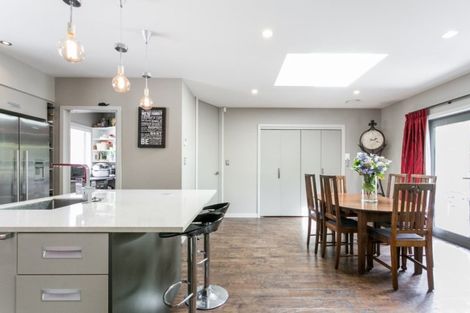 Photo of property in 18 Oak Place, Poraiti, Napier, 4112