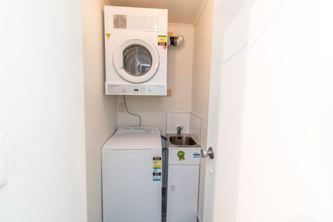 Photo of property in 136 Raroa Road, Aro Valley, Wellington, 6012