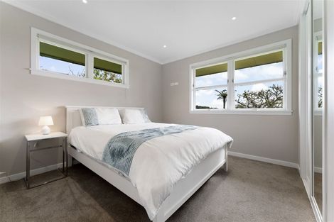 Photo of property in 72 Hanham Road, Kumeu, 0891