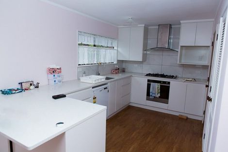 Photo of property in 32 Fyvie Avenue, Tawa, Wellington, 5028