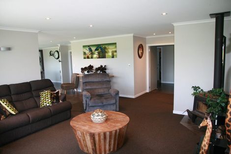 Photo of property in 186 Austin Road, Dairy Flat, Albany, 0794