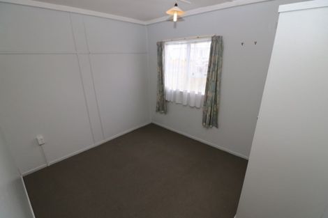 Photo of property in 1 Chaffey Street, Foxton Beach, Foxton, 4815