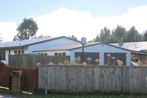 Photo of property in 24 Taksan Place, Pukete, Hamilton, 3200