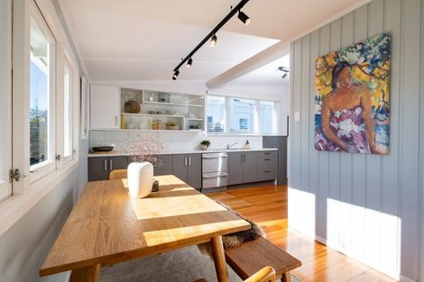Photo of property in 9 Kinross White Street, Napier South, Napier, 4110