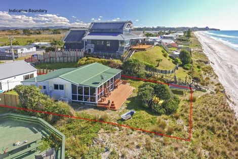 Photo of property in 431 Pukehina Parade, Pukehina, Te Puke, 3189