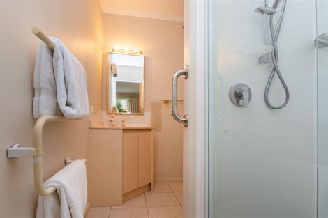 Photo of property in 1/53 Memorial Avenue, Ilam, Christchurch, 8053