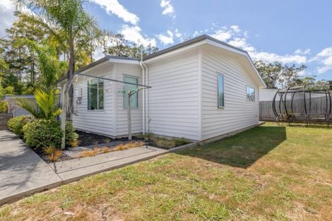 Photo of property in 373 Millwater Parkway, Silverdale, 0932