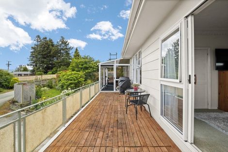 Photo of property in 35 Greenhithe Street, Waihola, Milton, 9073