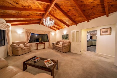 Photo of property in 13 Carlow Grove, Birchville, Upper Hutt, 5018