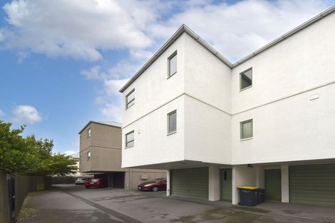 Photo of property in 4/252 Worcester Street, Christchurch Central, Christchurch, 8011