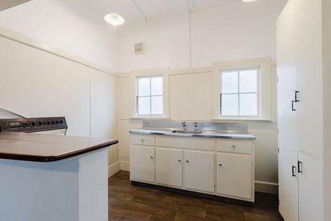 Photo of property in 10 Ada Street, Hokowhitu, Palmerston North, 4410