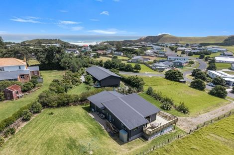 Photo of property in 4 Gillespie Drive, Baylys Beach, Dargaville, 0377