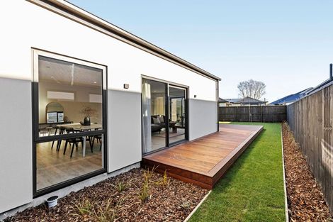Photo of property in 28 Greystone Close, Halswell, 8025
