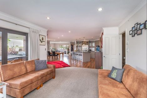 Photo of property in 177 Queen Street West, Levin, 5510