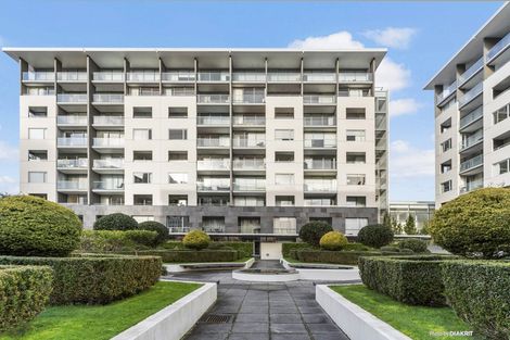 Photo of property in Sanctum Apartment, 10 Ebor Street, Te Aro, Wellington, 6011