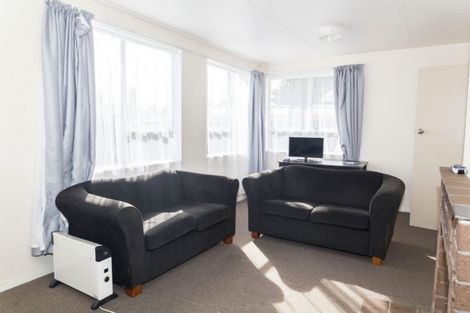 Photo of property in 18 Runciman Place, Dannevirke, 4930