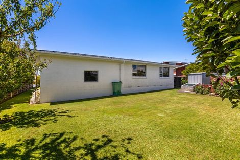 Photo of property in 46 Nevada Drive, Merrilands, New Plymouth, 4312