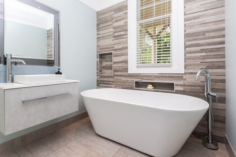 Photo of property in 44 Alpha Avenue, Strowan, Christchurch, 8052