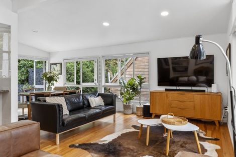 Photo of property in 878 Acacia Bay Road, Acacia Bay, Taupo, 3330