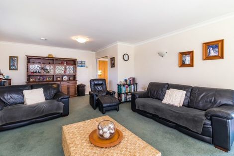 Photo of property in 4 Shera Street, Acacia Bay, Taupo, 3330