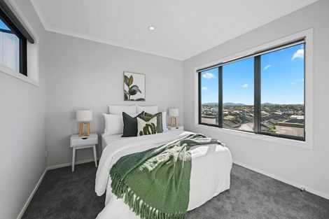 Photo of property in 2/44 Rose Berry Crescent, Flagstaff, Hamilton, 3210