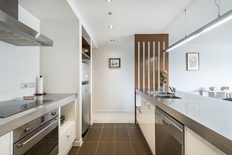 Photo of property in Piermont Apartments, 2a/82 Cable Street, Te Aro, Wellington, 6011