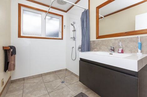 Photo of property in 216 Main Road South, Raumati South, Paraparaumu, 5032