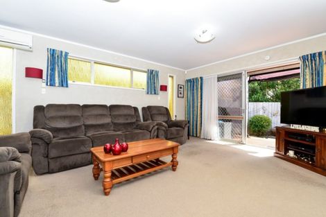 Photo of property in 30 Totara Drive, St Andrews, Hamilton, 3200