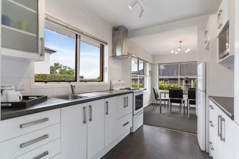 Photo of property in 3/39 Eversleigh Road, Belmont, Auckland, 0622