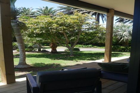 Photo of property in 15 Hau Lane, Oakura, 4314