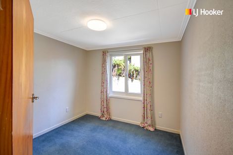 Photo of property in 15 Bayne Terrace, Macandrew Bay, Dunedin, 9014