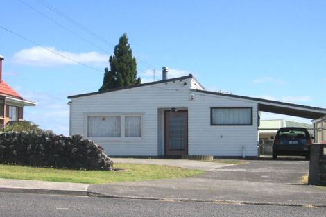 Photo of property in 2/101 Manuka Road, Bayview, Auckland, 0629