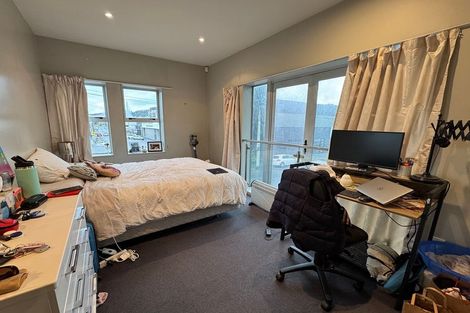 Photo of property in 4/41 Home Street, Mount Victoria, Wellington, 6011