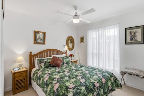 Photo of property in 49a Olive Terrace, Paraparaumu Beach, Paraparaumu, 5032