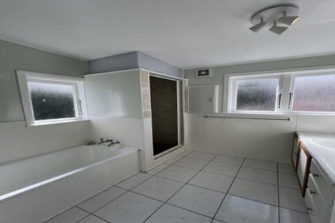 Photo of property in 193 Te Atatu Road, Te Atatu South, Auckland, 0610