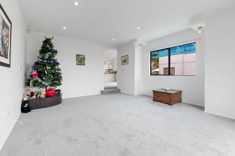 Photo of property in 23 Mariners View Road, Beach Haven, Auckland, 0626