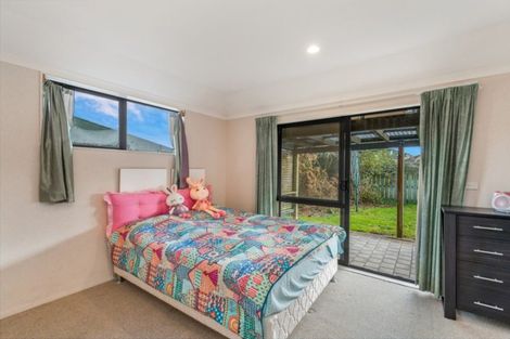 Photo of property in 12 Twickenham Place, Nawton, Hamilton, 3200