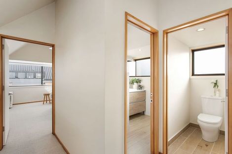 Photo of property in 114b Memorial Avenue, Burnside, Christchurch, 8053