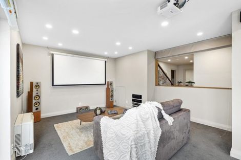 Photo of property in 5 Bunker Way, Strathmore Park, Wellington, 6022