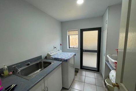 Photo of property in 43 Wairere Road, The Gardens, Auckland, 2105