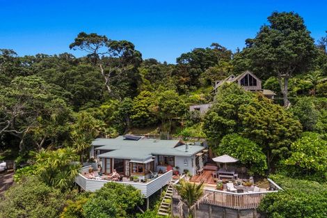 Photo of property in 16 Pohutukawa Avenue, Ohope, 3121