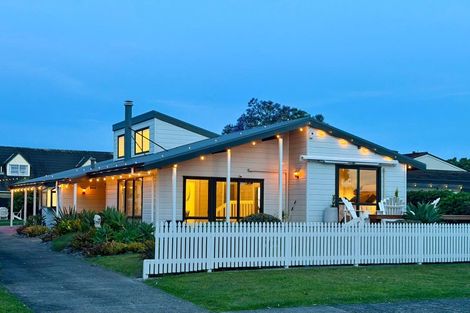 Photo of property in 83 Robinson Road, Whitianga, 3510